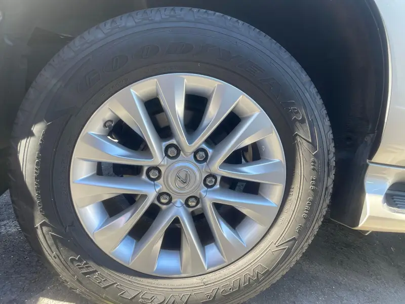 2016 Lexus GX 460 photo 39