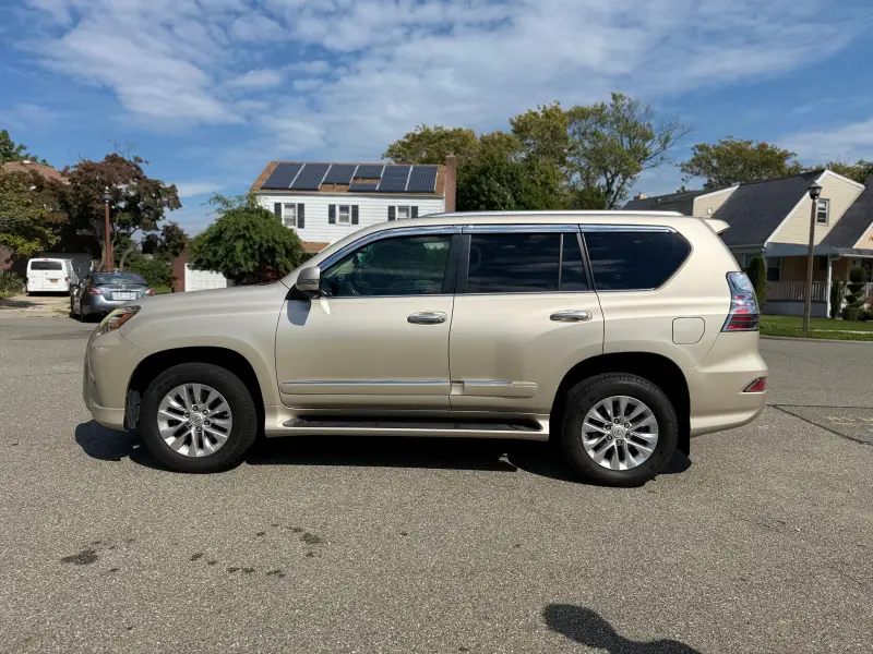 2016 Lexus GX 460 photo 14