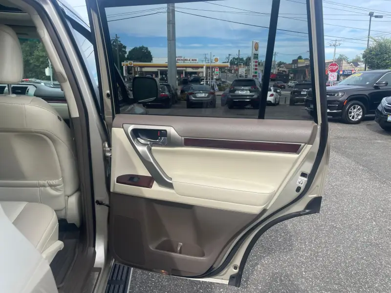 2016 Lexus GX 460 photo 19