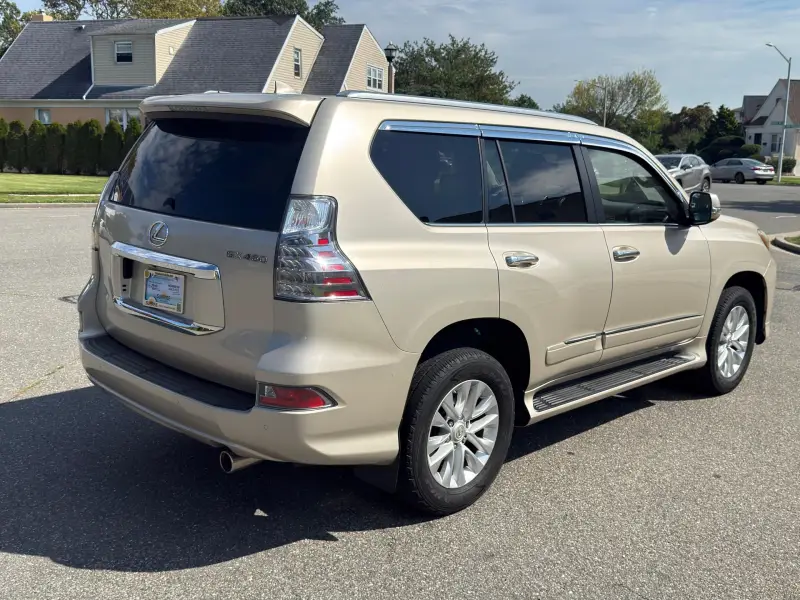 2016 Lexus GX 460 photo 40