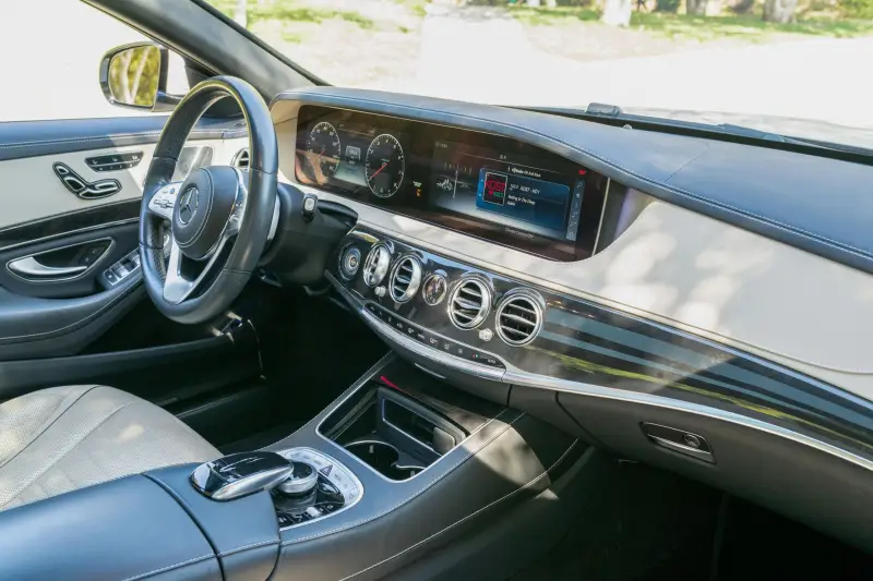 2018 Mercedes-Benz S560 photo 23