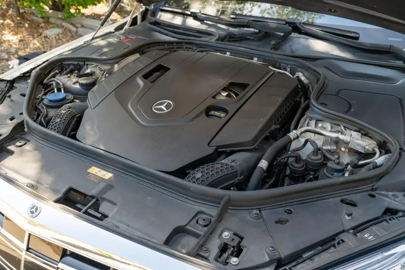 2018 Mercedes-Benz S560 photo 18