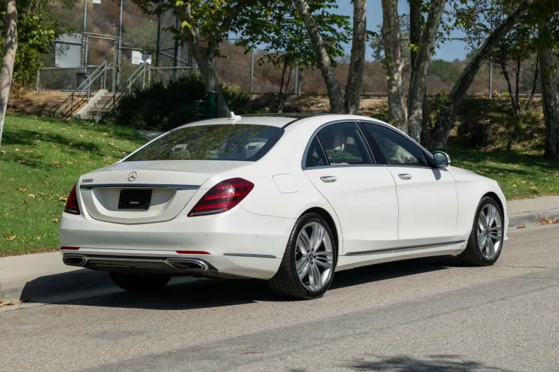 2018 Mercedes-Benz S560 photo 4