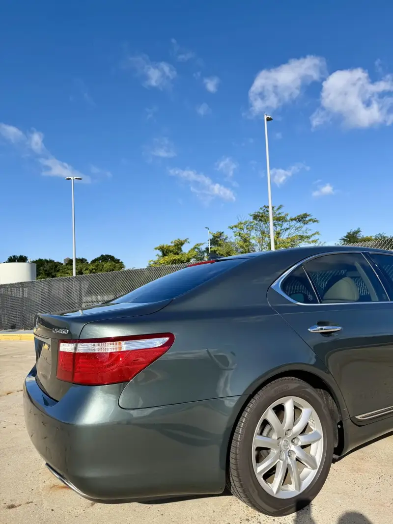 2007 Lexus LS460 photo 58