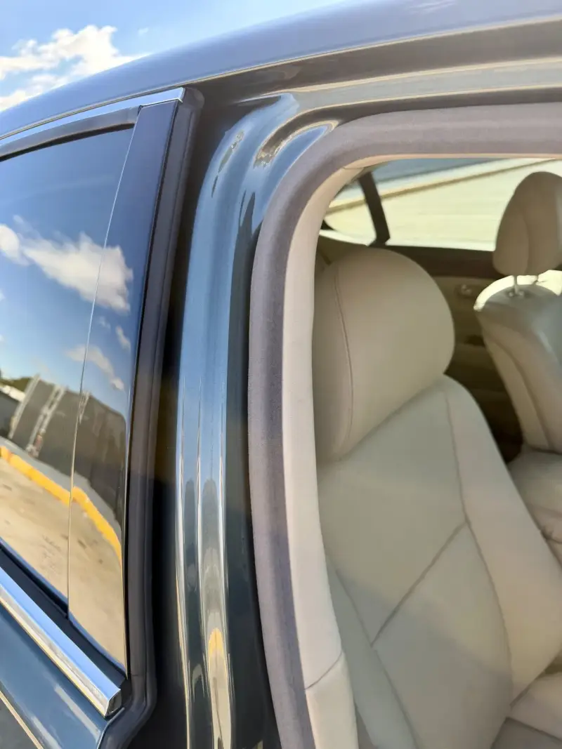 2007 Lexus LS460 photo 25